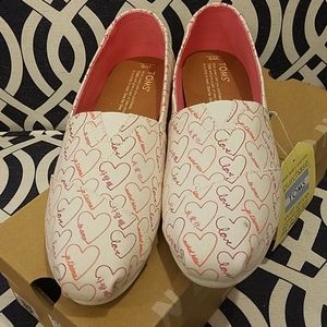Toms Pink Love Languages